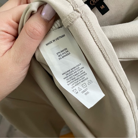 QUINCE Ultra-Stretch Ponte Short Sleeve Top 4 Way Stretch M ECRU - Picture 6 of 7